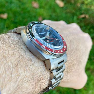 Titanium slap watch new arrivals